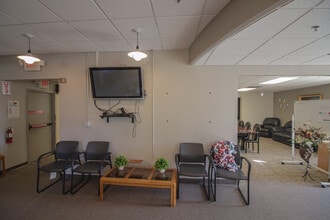 5600-5628 Lincoln Dr, Edina, MN for lease Interior Photo- Image 2 of 20