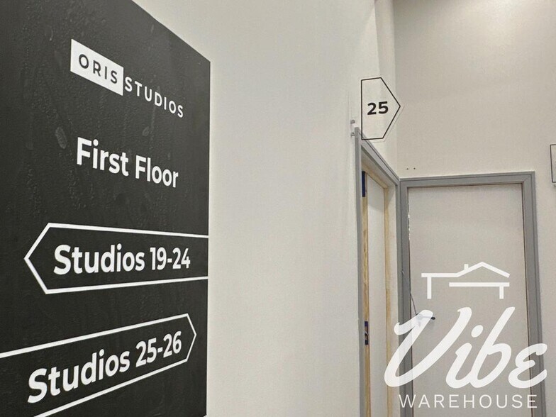 26 Grosvenor way, Londres à louer - Photo du bâtiment - Image 2 de 9