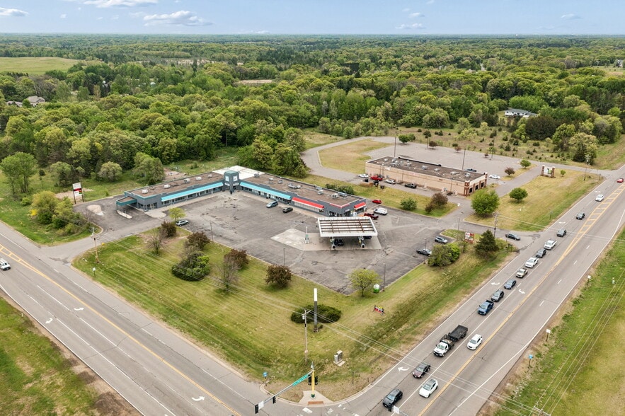 3124-3166 NW Viking Blvd, Cedar, MN à louer - Photo du bâtiment - Image 2 de 5