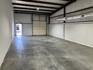 Plus de détails pour 2043 Highway 70 W, Dickson, TN - Local d'activités, Industriel à louer