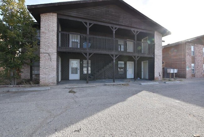 Plus de détails pour 1308 N Carol Ave, Monahans, TX - Multi-résidentiel à vendre