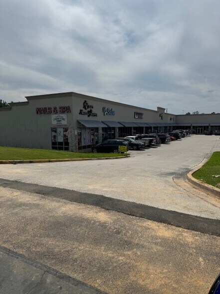 27620 Tomball Pky, Tomball, TX à louer - Photo du bâtiment - Image 3 de 4