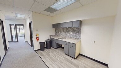 3201 Atlanta Industrial Pky NW, Atlanta, GA à louer - Vidéo sur l’inscription commerciale 