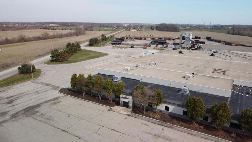 7986 N Telegraph Rd, Newport, MI for lease - Building Photo - Image 1 of 27