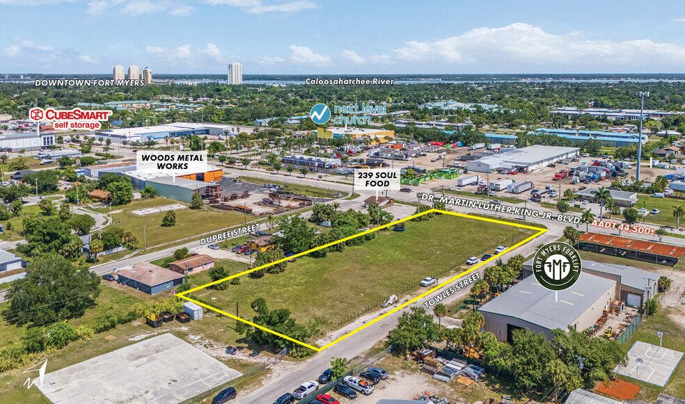 2040 Towles st, Fort Myers, FL for sale - Aerial - Image 2 of 5