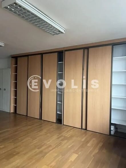 Bureau dans Châtillon à louer - Photo intérieure - Image 3 de 7