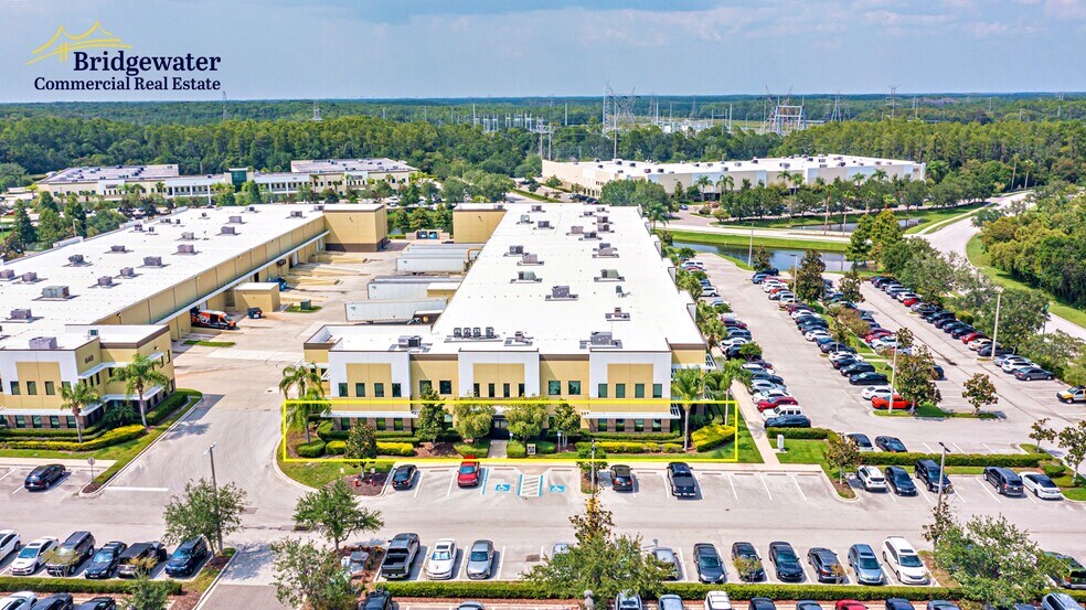 630 Brooker Creek Blvd, Oldsmar, FL à vendre - Photo du bâtiment - Image 2 de 7