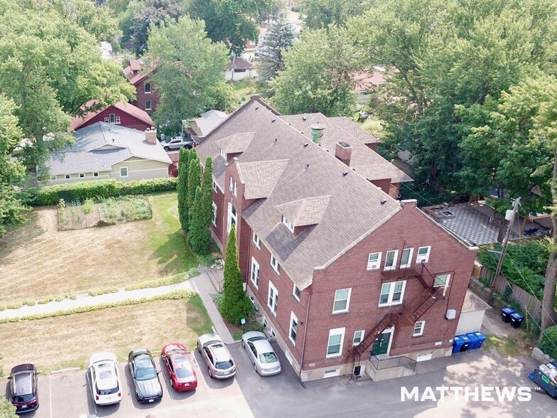 982 Ivy Ave, Saint Paul, MN for sale - Building Photo - Image 2 of 3