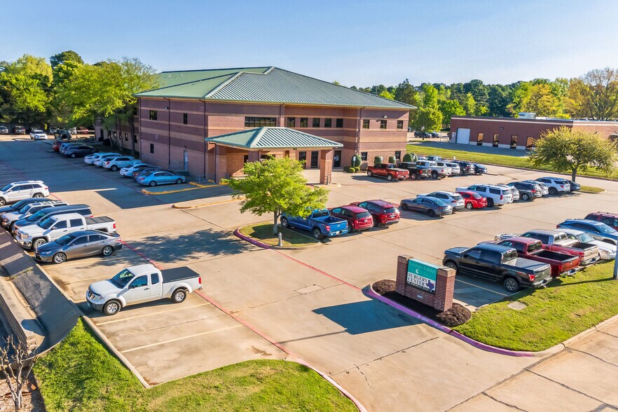 1902 Moores Ln, Texarkana, TX à louer - Photo du bâtiment - Image 3 de 6