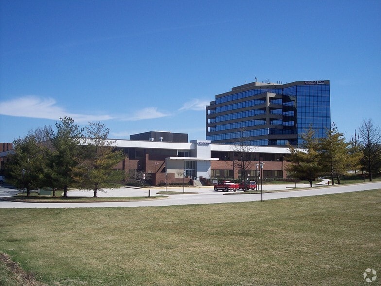 375 W Padonia Rd, Timonium, MD à louer - Photo du bâtiment - Image 2 de 7