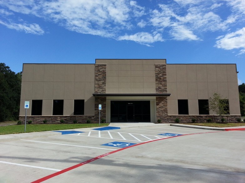 8717 Humble Westfield Rd, Humble, TX à vendre - Photo du bâtiment - Image 2 de 4