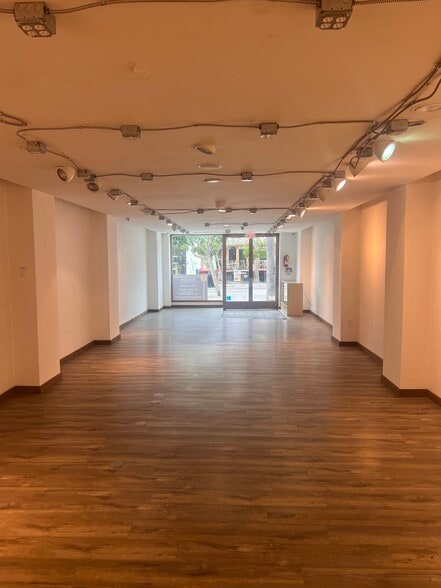 1239 3rd Street Promenade, Santa Monica, CA for lease - Building Photo - Image 3 of 6