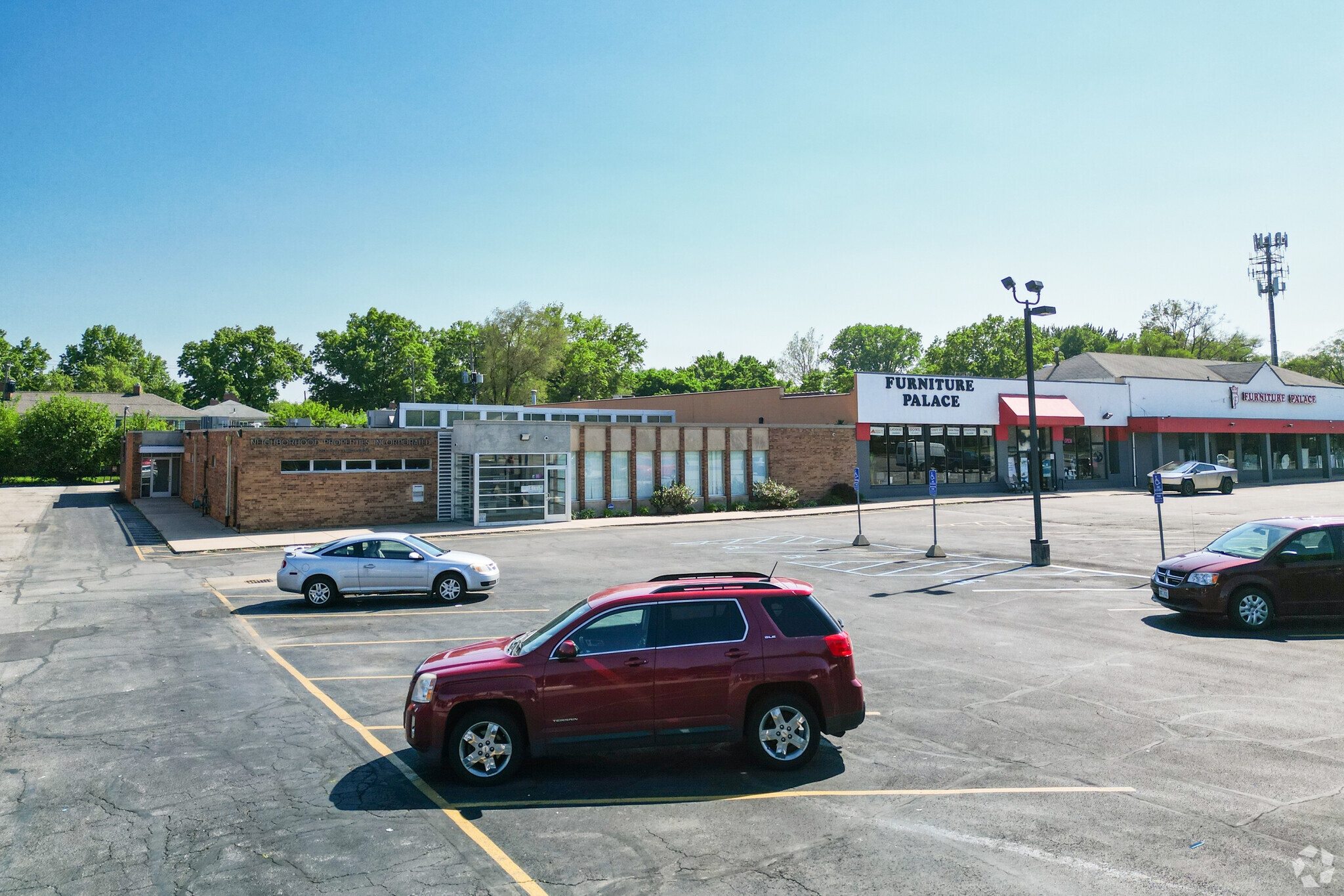 2739 W Central Ave, Toledo, OH for lease Primary Photo- Image 1 of 6