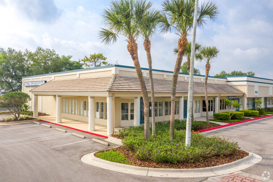 110-210 Wilshire Blvd, Casselberry, FL for lease - Primary Photo - Image 1 of 9