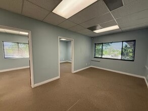 4527 S 2300 E, Salt Lake City, UT for lease Interior Photo- Image 2 of 6