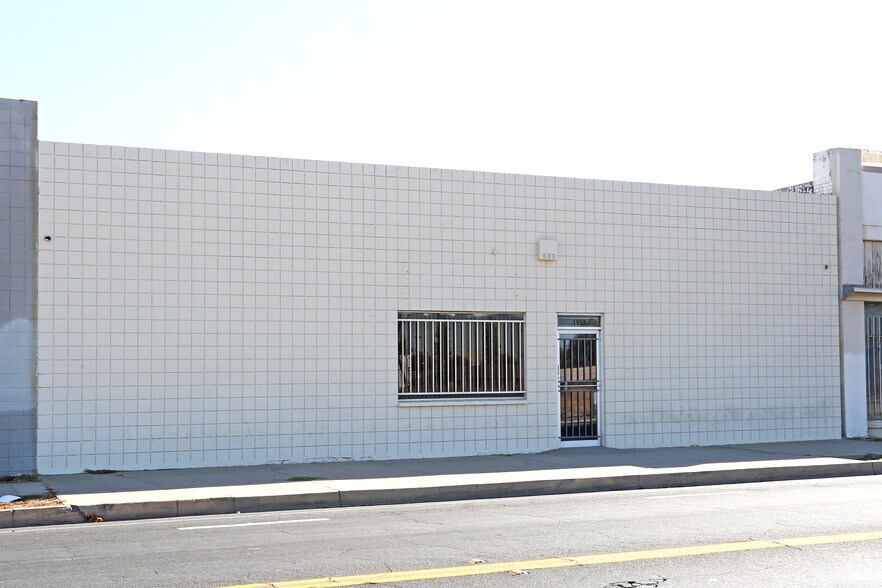 1952 H St, Fresno, CA à louer - Photo du bâtiment - Image 2 de 22