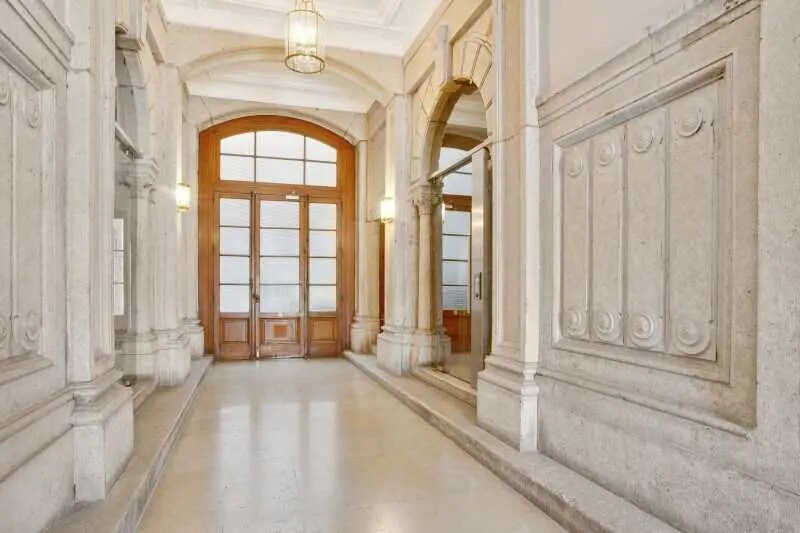 9 Place Des Jacobins, Lyon for lease - Lobby - Image 2 of 6