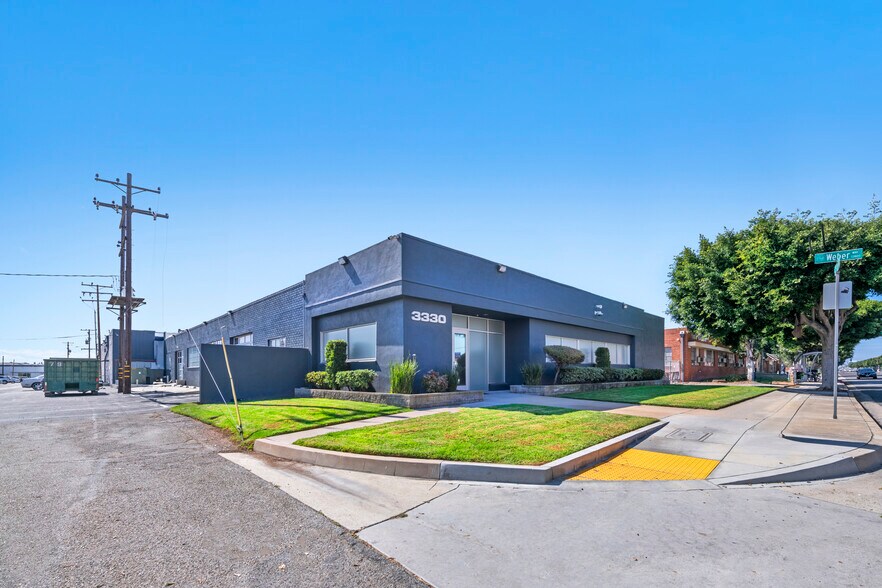 12831 Weber Way, Hawthorne, CA à louer - Photo principale - Image 1 de 13