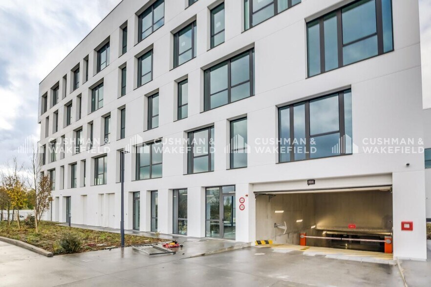 Rue Ella Maillart, Massy à louer - Photo du bâtiment - Image 3 de 8