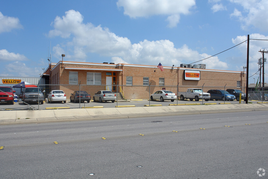 111 Gembler Rd, San Antonio, TX for lease - Building Photo - Image 2 of 2