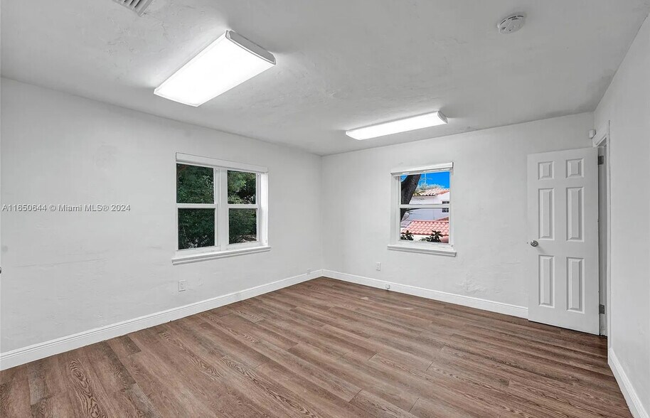1225 Alton Rd, Miami Beach, FL à louer - Photo du bâtiment - Image 3 de 19