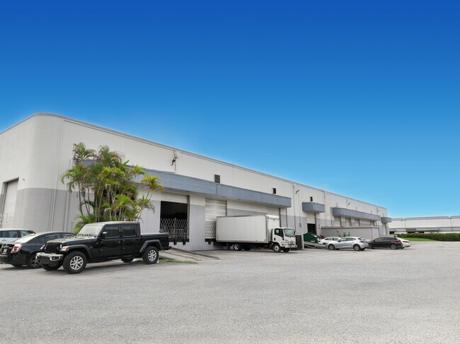 More details for 5535-5545 NW 35th Ave, Fort Lauderdale, FL - Industrial for Lease