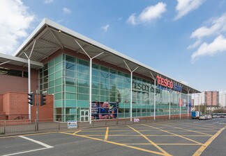 Plus de détails pour Maryhill Rd, Glasgow - Commerce de détail à louer