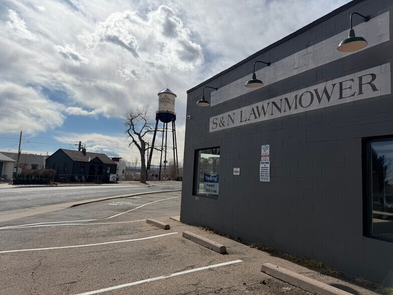 7711 Grandview Ave, Arvada, CO à vendre - Photo du bâtiment - Image 2 de 19
