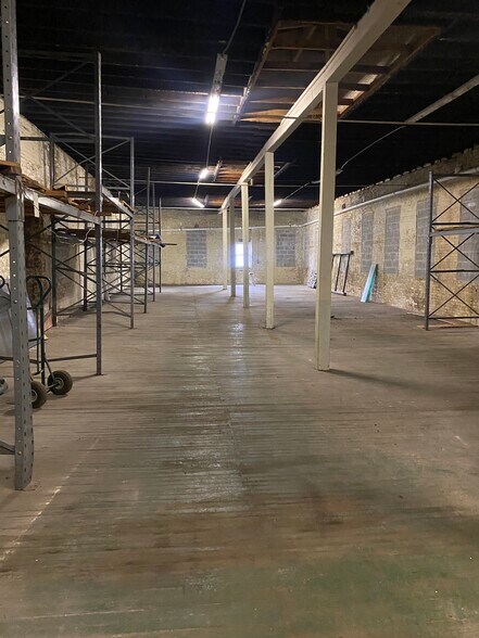 230-236 Marshall St, Elizabeth, NJ à louer - Photo du bâtiment - Image 2 de 9