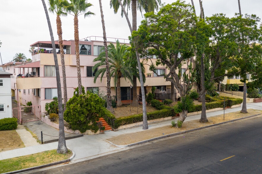 1125 S Westmoreland Ave, Los Angeles, CA for sale - Building Photo - Image 2 of 30