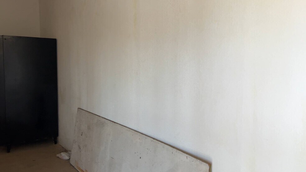 4400 E Lancaster Ave, Fort Worth, TX à louer - Vidéo sur l’inscription commerciale - Image 2 de 5