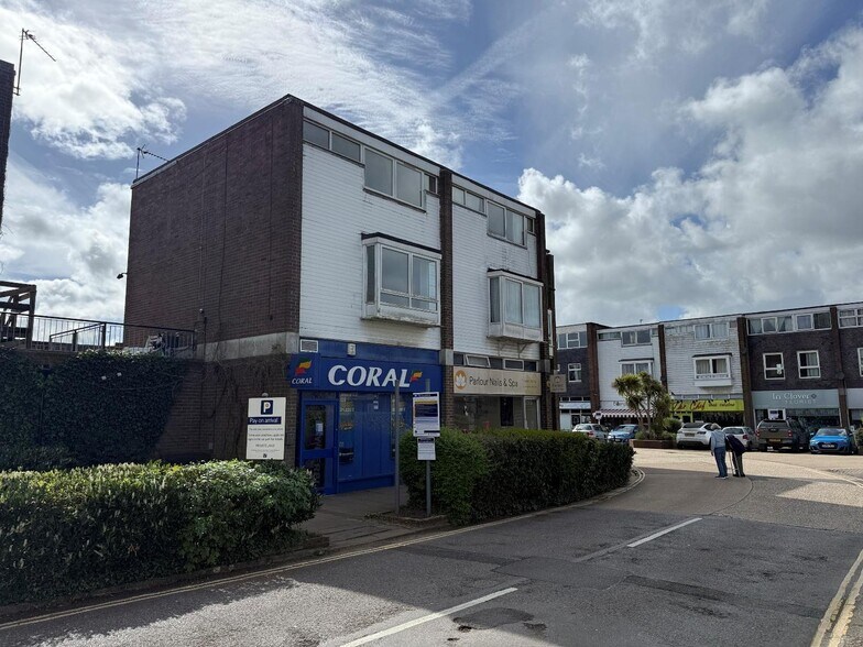 1 Jengers Mead, Billingshurst à louer - Photo du bâtiment - Image 1 de 3