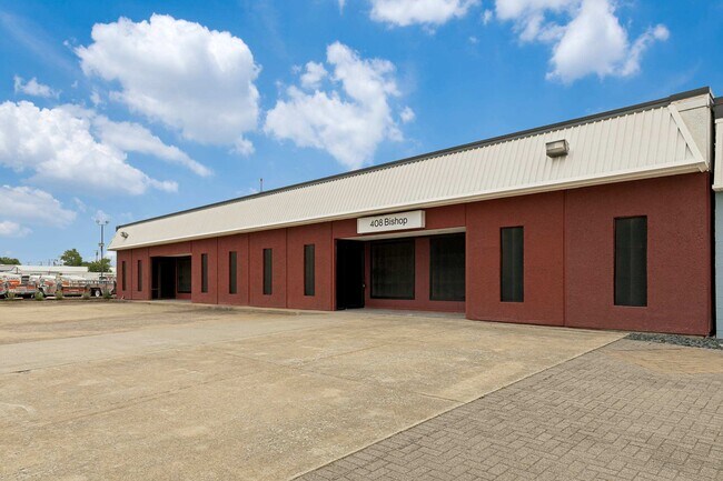 Plus de détails pour 408 Bishop Ave, Richardson, TX - Commerce de détail à louer