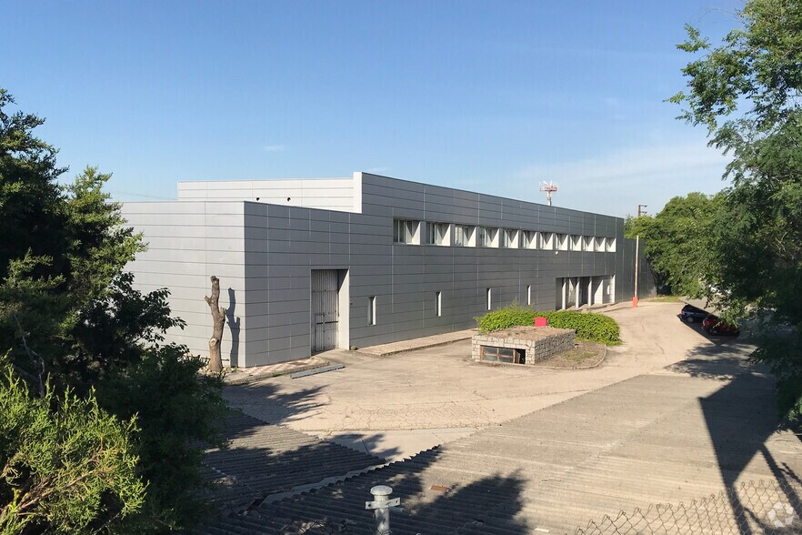 Industrial in Móstoles, Madrid for sale - Building Photo - Image 2 of 12