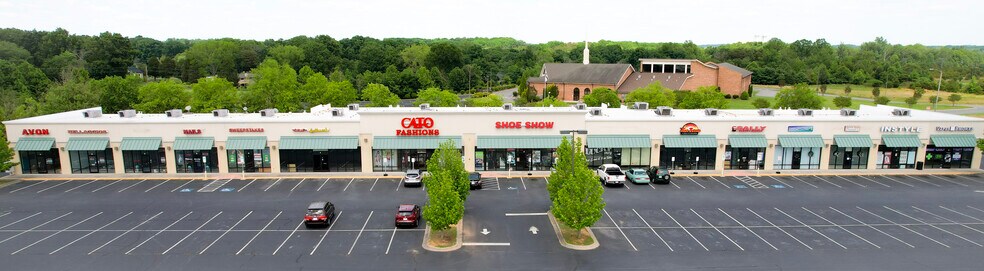 660 S Pierce St, Eden, NC à louer - Photo du bâtiment - Image 2 de 4