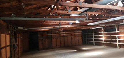 1233 Canton St, Roswell, GA à louer Photo intérieure- Image 2 de 4