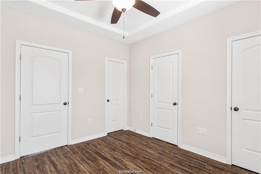 2108 Cavitt Ave, Bryan, TX à vendre - Photo intérieure - Image 2 de 15