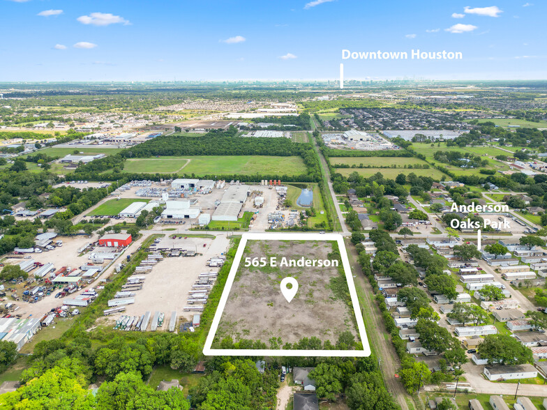 565 E Anderson Rd, Houston, TX for sale - Aerial - Image 1 of 10