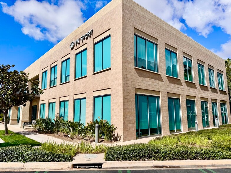 9050 Irvine Center Dr, Irvine, CA for lease - Building Photo - Image 2 of 11