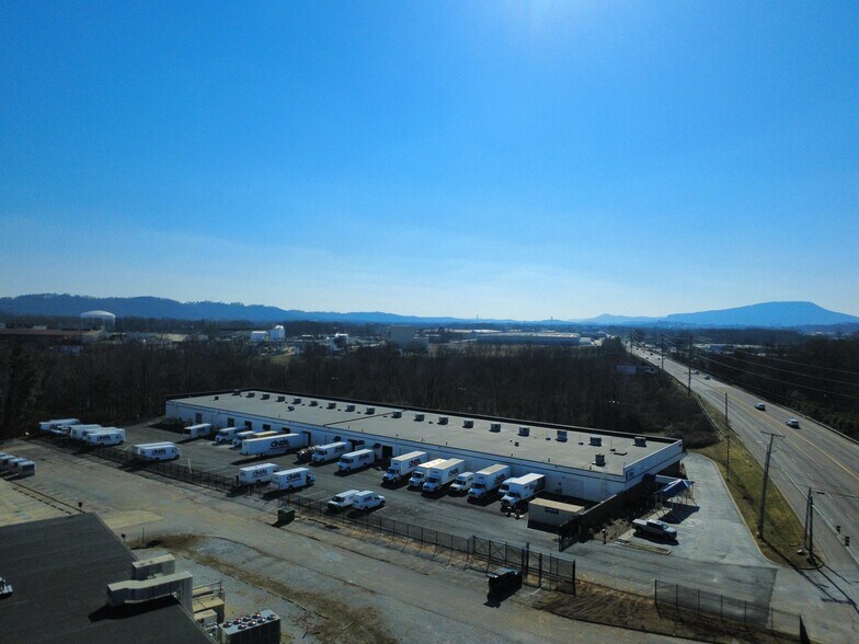 3720 Amnicola Hwy, Chattanooga, TN à vendre - Photo du bâtiment - Image 2 de 4