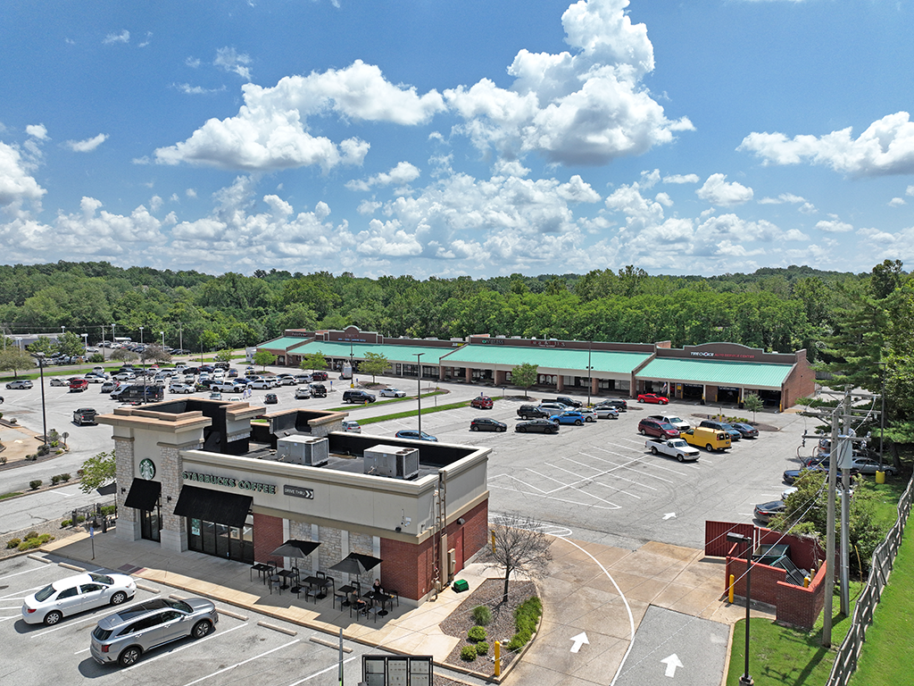 14124 Manchester Rd, Ballwin, MO for lease Building Photo- Image 1 of 2