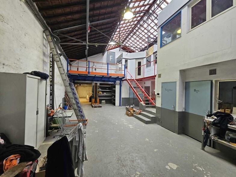 Rue Danton, Montreuil for sale - Interior Photo - Image 1 of 9