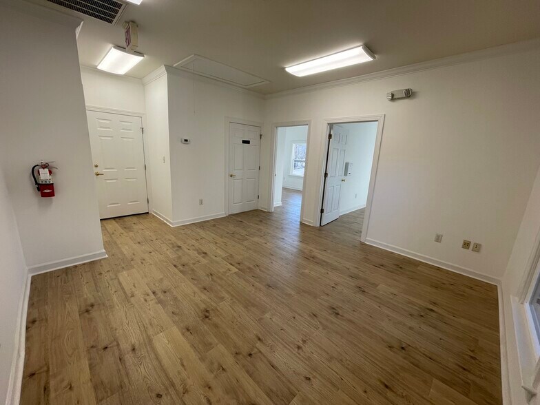 111 Windel Dr, Raleigh, NC à vendre - Photo intérieure - Image 2 de 21