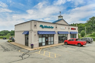 94-96 Daniel Webster Hwy, Belmont, NH for lease Building Photo- Image 2 of 5