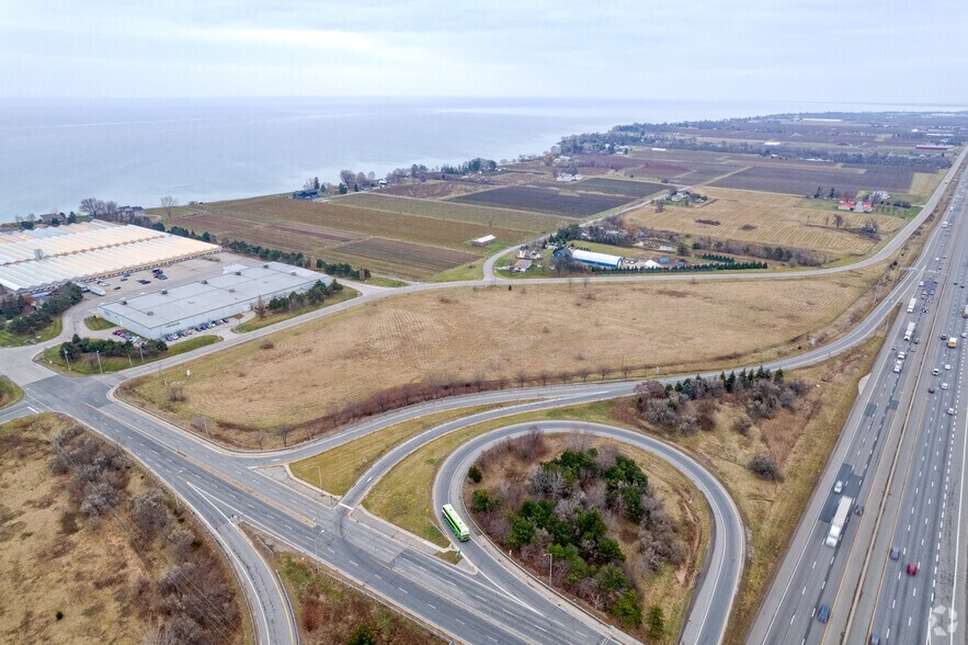 4994 N Service Rd, Lincoln, ON à vendre - Photo du bâtiment - Image 2 de 22