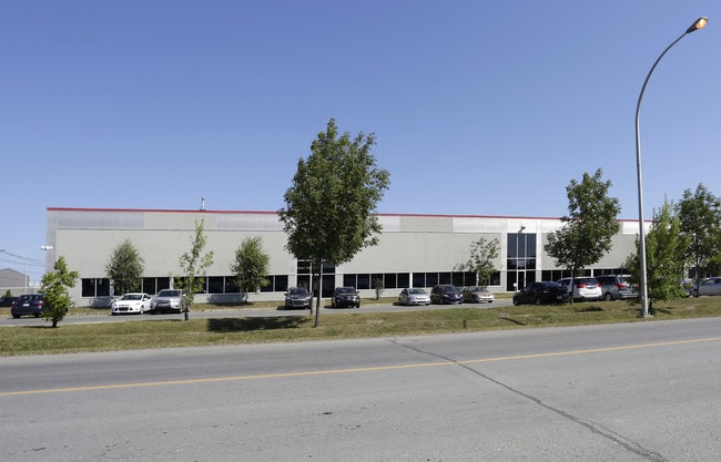 More details for 4243 Rue Marcel-Lacasse, Boisbriand, QC - Industrial for Sale