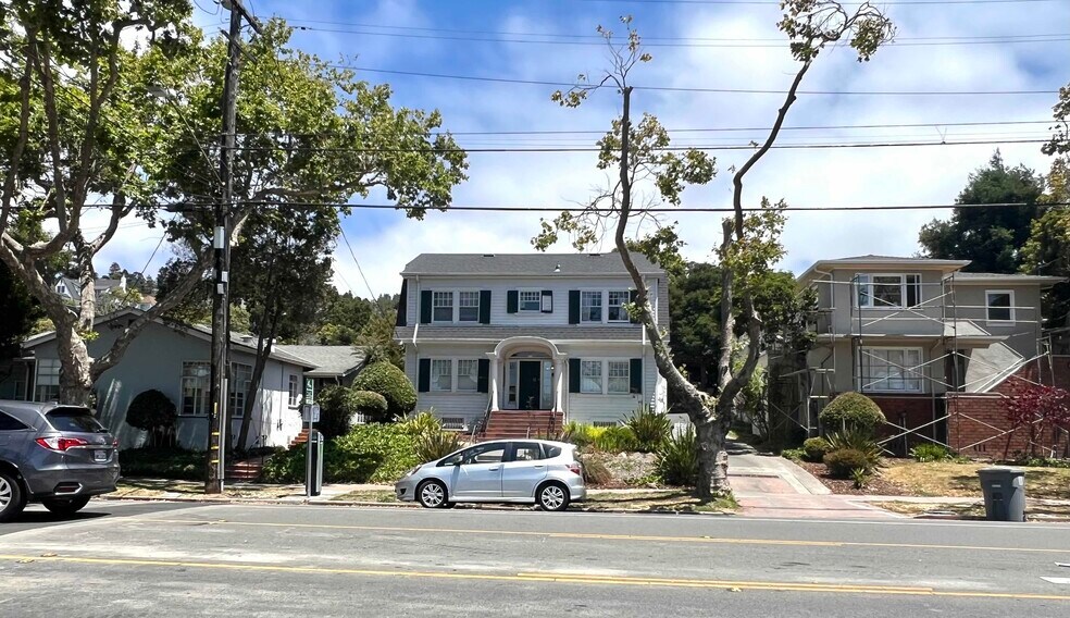 919 The Alameda, Berkeley, CA à louer - Photo du bâtiment - Image 2 de 8