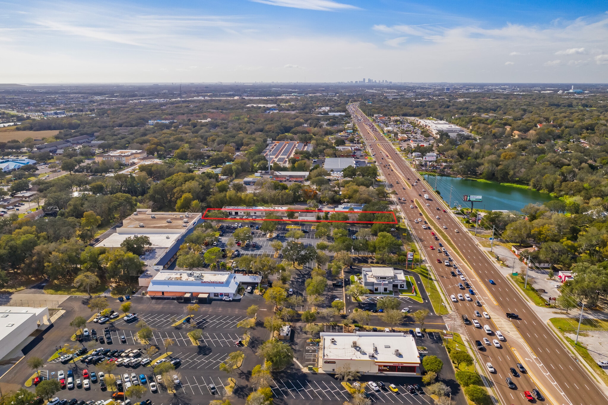 1209 W Brandon Blvd, Brandon, FL for lease Primary Photo- Image 1 of 2