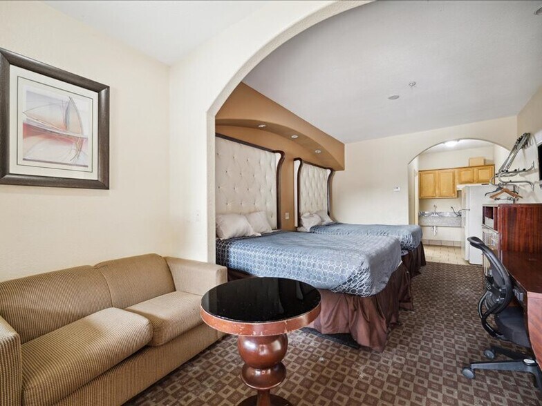 15830 E Freeway Service Rd, Channelview, TX à vendre - Photo du bâtiment - Image 1 de 10