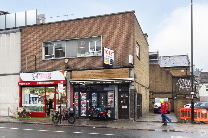984 Garratt Ln, Londres à louer - Photo principale - Image 1 de 2
